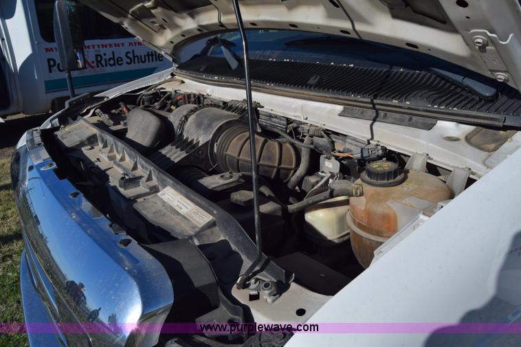 image for item BX9952 2009 Ford Eldorado E450 bus