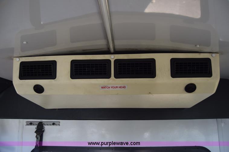 image for item BX9952 2009 Ford Eldorado E450 bus