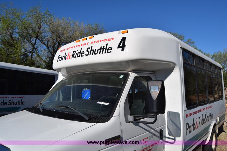 image for item BX9952 2009 Ford Eldorado E450 bus