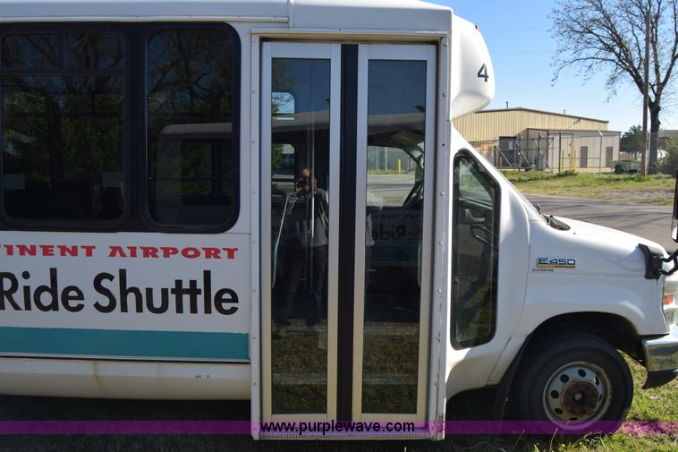 image for item BX9952 2009 Ford Eldorado E450 bus