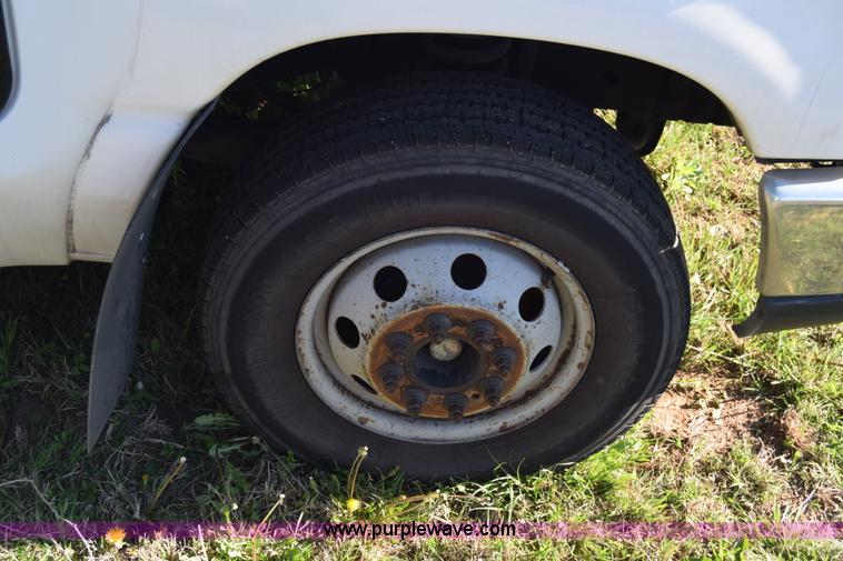 image for item BX9952 2009 Ford Eldorado E450 bus