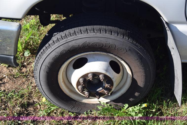 image for item BX9952 2009 Ford Eldorado E450 bus