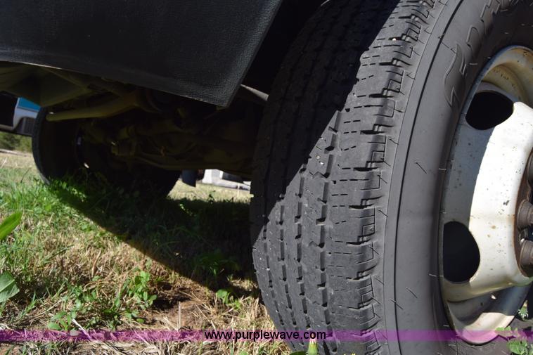 image for item BX9952 2009 Ford Eldorado E450 bus