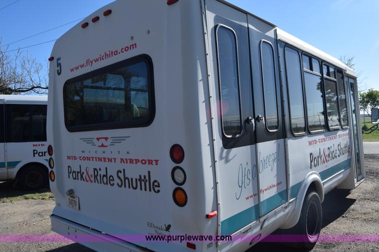 image for item BX9953 2009 Ford Eldorado E450 bus