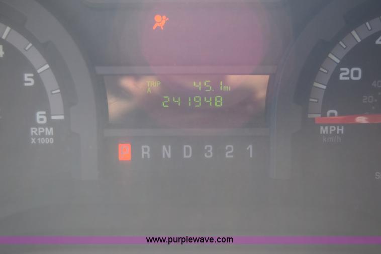 image for item BX9953 2009 Ford Eldorado E450 bus