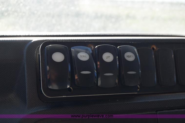 image for item BX9953 2009 Ford Eldorado E450 bus