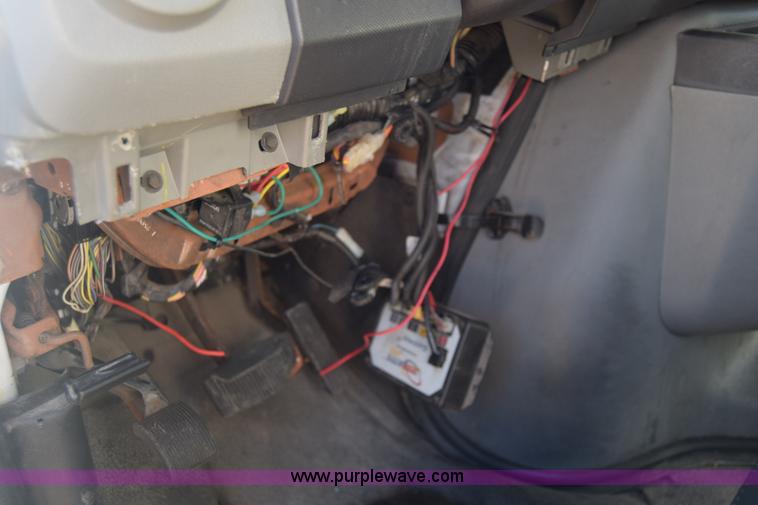 image for item BX9953 2009 Ford Eldorado E450 bus