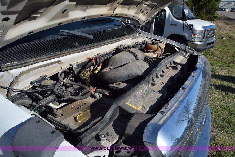 image for item BX9953 2009 Ford Eldorado E450 bus