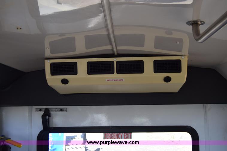 image for item BX9953 2009 Ford Eldorado E450 bus