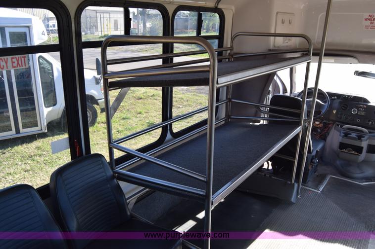 image for item BX9953 2009 Ford Eldorado E450 bus