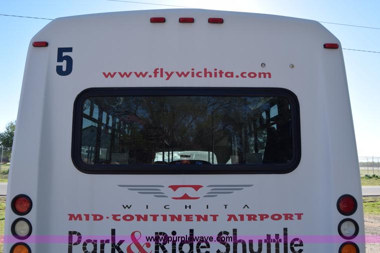 image for item BX9953 2009 Ford Eldorado E450 bus