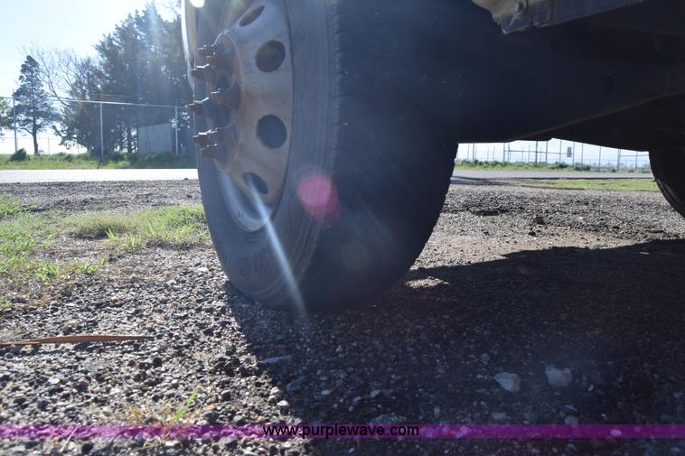 image for item BX9953 2009 Ford Eldorado E450 bus