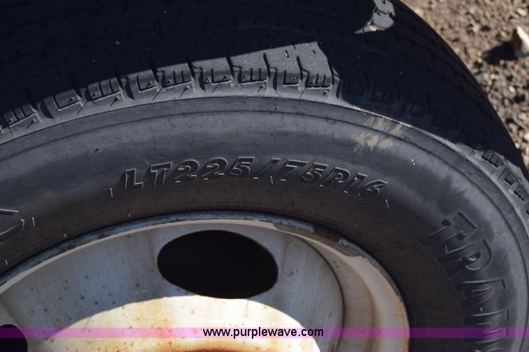 image for item BX9953 2009 Ford Eldorado E450 bus