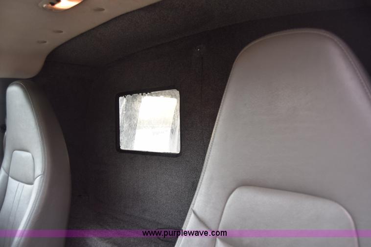 image for item L3752 2010 Chevrolet Express 2500 Cargo van