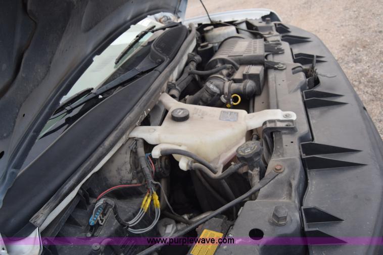 image for item L3752 2010 Chevrolet Express 2500 Cargo van