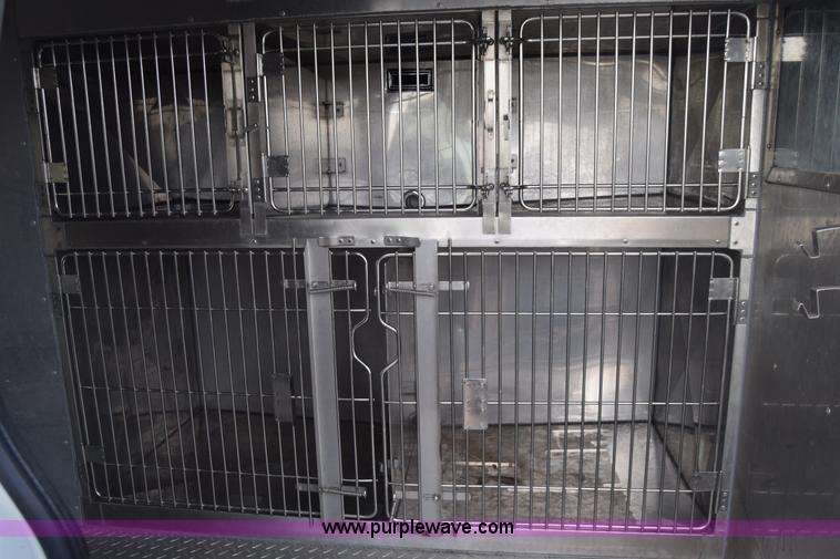 image for item L3752 2010 Chevrolet Express 2500 Cargo van