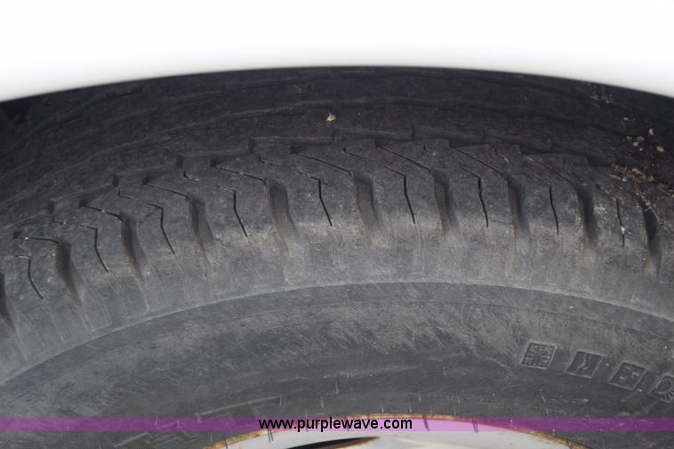 image for item L3752 2010 Chevrolet Express 2500 Cargo van