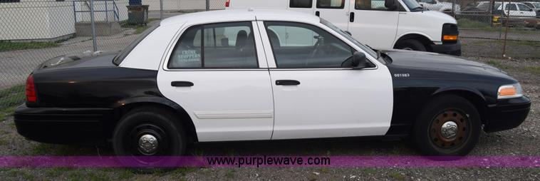 image for item L3753 2009 Ford Crown Victoria Police Interceptor