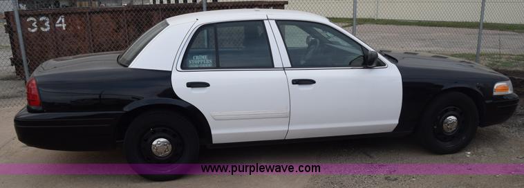 image for item L3754 2011 Ford Crown Victoria Police Interceptor