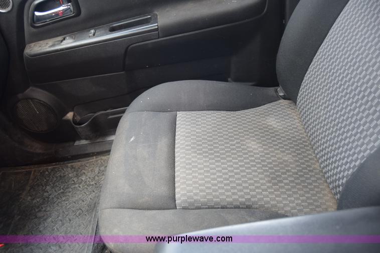 image for item L3756 2008 Chevrolet Colorado LT Crew Cab pickup truck