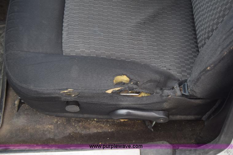 image for item L3756 2008 Chevrolet Colorado LT Crew Cab pickup truck