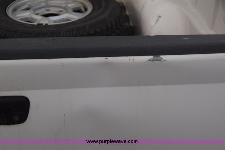 image for item L3756 2008 Chevrolet Colorado LT Crew Cab pickup truck