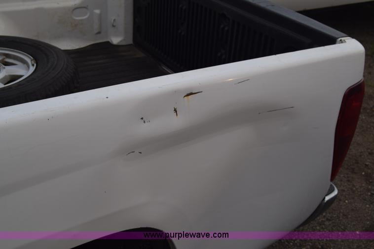 image for item L3756 2008 Chevrolet Colorado LT Crew Cab pickup truck