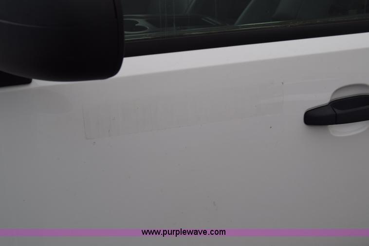 image for item L3757 2007 Chevrolet Silverado 2500HD Crew Cab pickup truck