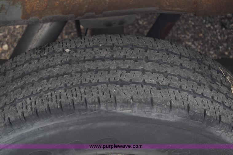 image for item L3757 2007 Chevrolet Silverado 2500HD Crew Cab pickup truck