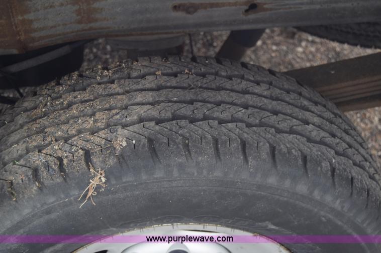 image for item L3757 2007 Chevrolet Silverado 2500HD Crew Cab pickup truck