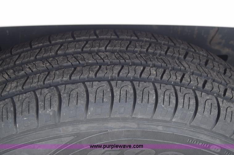 image for item L3761 2008 Chevrolet Colorado LT Crew Cab pickup truck