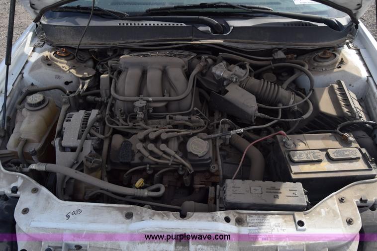 image for item L3762 2006 Ford Taurus SE