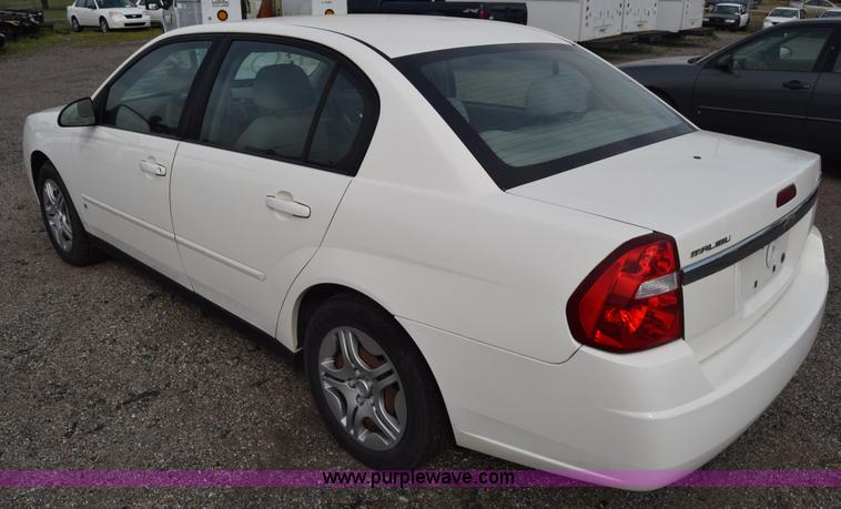 image for item L3763 2007 Chevrolet Malibu LS