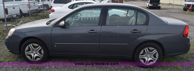 image for item L3764 2007 Chevrolet Malibu LS