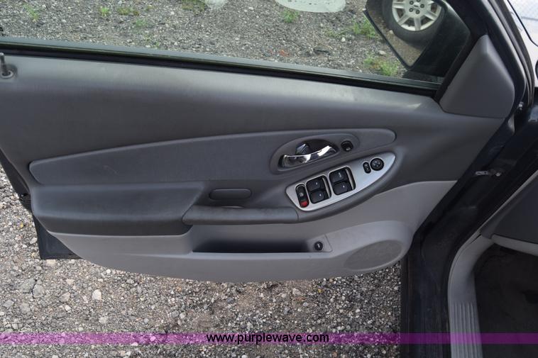 image for item L3764 2007 Chevrolet Malibu LS