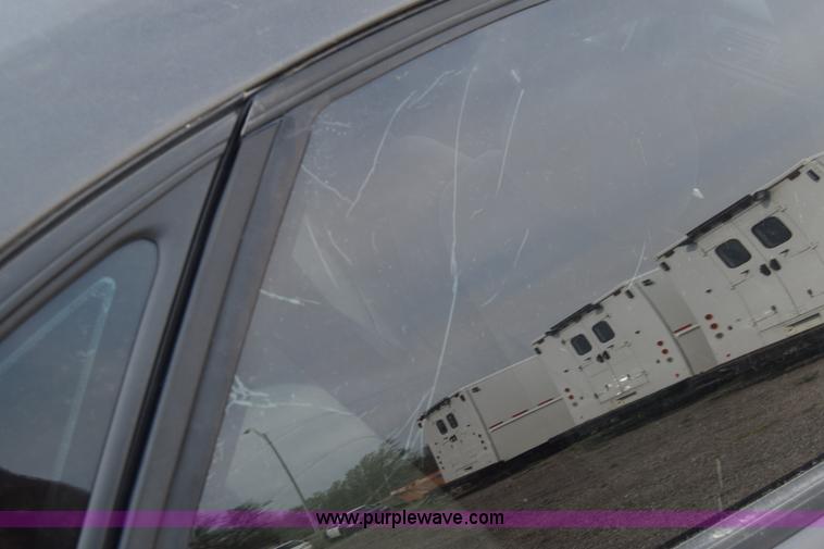 image for item L3766 2006 Ford Taurus SE