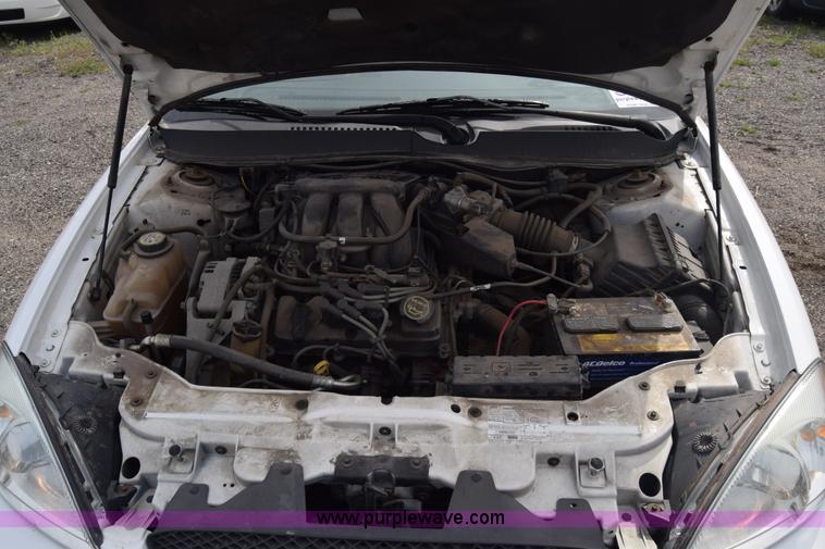 image for item L3767 2006 Ford Taurus SE