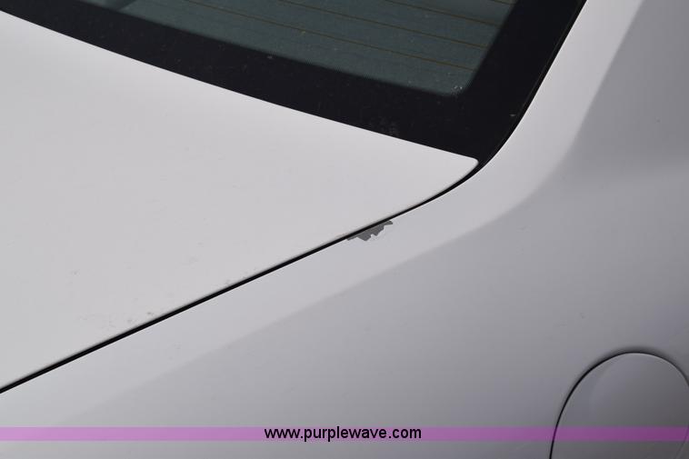 image for item L3767 2006 Ford Taurus SE