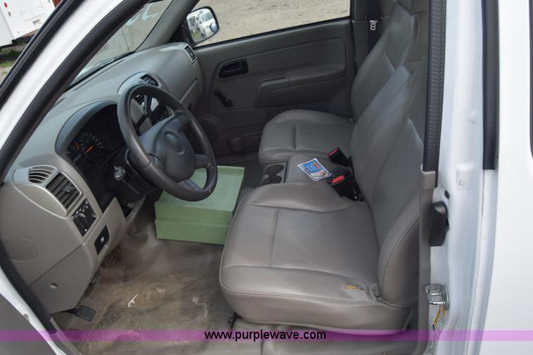 image for item L3768 2008 Chevrolet Colorado Ext. Cab pickup truck