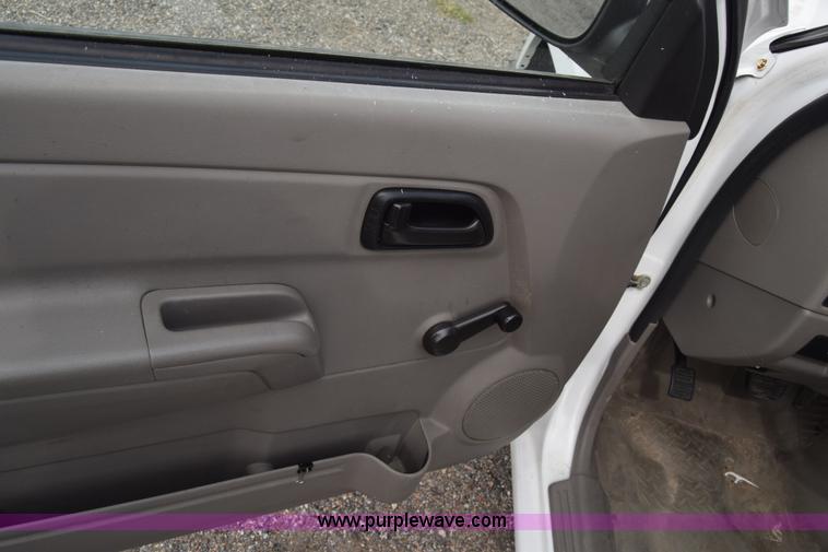 image for item L3768 2008 Chevrolet Colorado Ext. Cab pickup truck