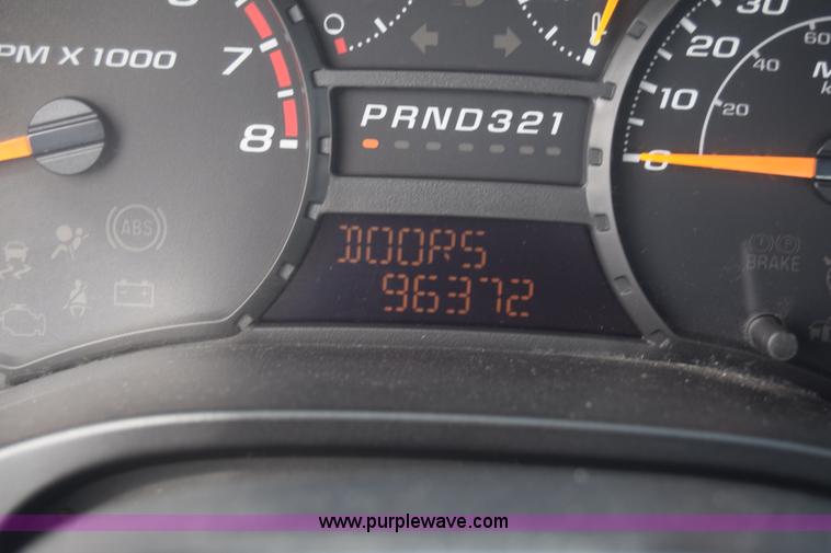 image for item L3768 2008 Chevrolet Colorado Ext. Cab pickup truck