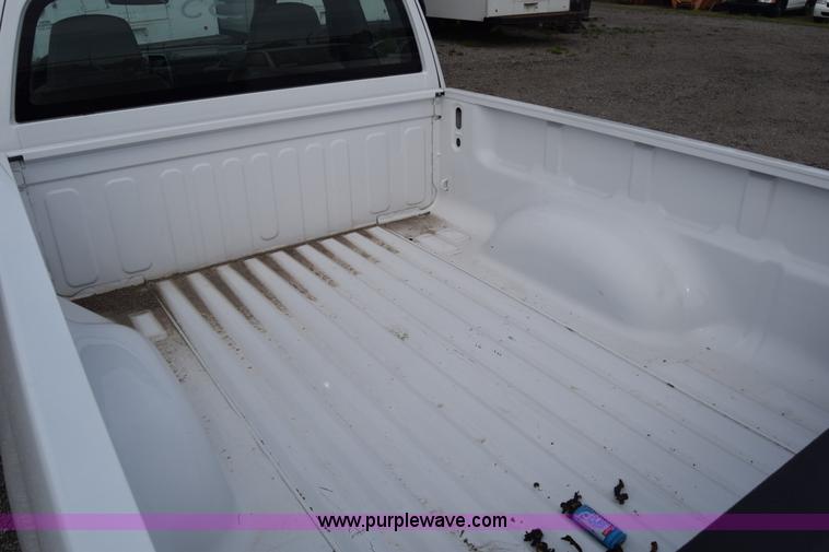 image for item L3768 2008 Chevrolet Colorado Ext. Cab pickup truck