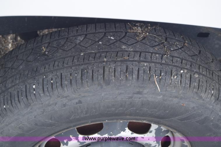 image for item L3768 2008 Chevrolet Colorado Ext. Cab pickup truck