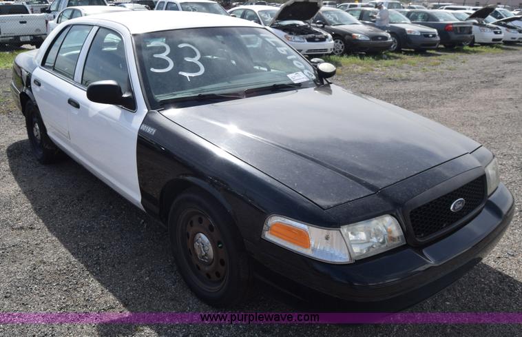 image for item L3770 2009 Ford Crown Victoria Police Interceptor