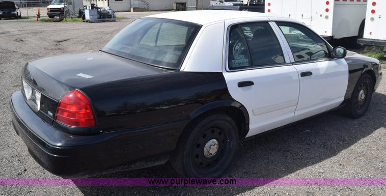 image for item L3770 2009 Ford Crown Victoria Police Interceptor