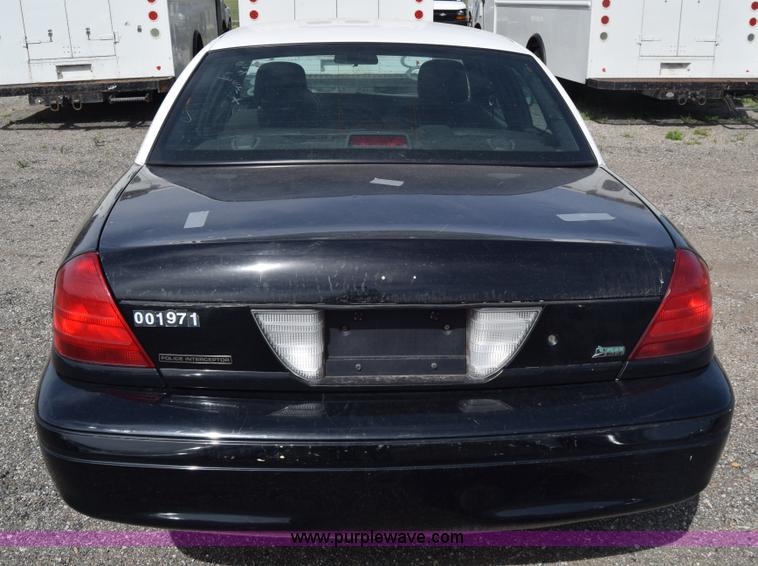 image for item L3770 2009 Ford Crown Victoria Police Interceptor