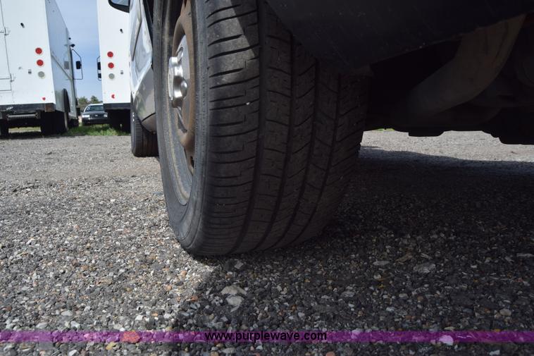 image for item L3770 2009 Ford Crown Victoria Police Interceptor