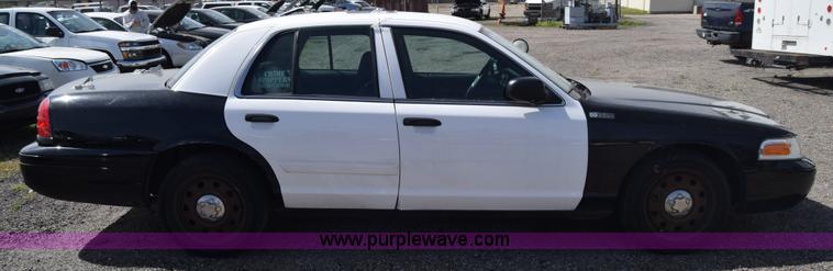 image for item L3771 2010 Ford Crown Victoria Police Interceptor