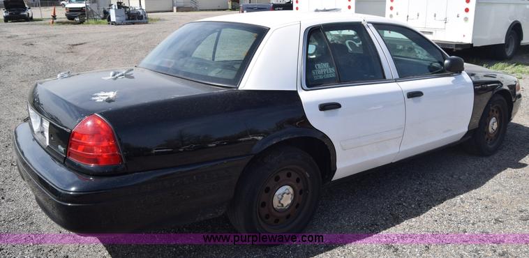 image for item L3771 2010 Ford Crown Victoria Police Interceptor