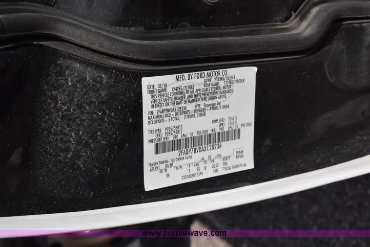 image for item L3771 2010 Ford Crown Victoria Police Interceptor